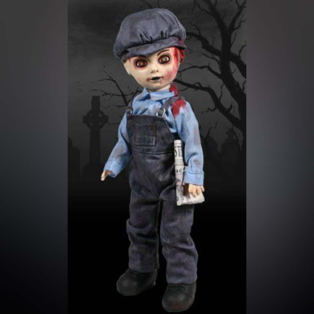 NWT’s Mezco Gothic & Horror Dolls & Doll Playset “ISAIAH”